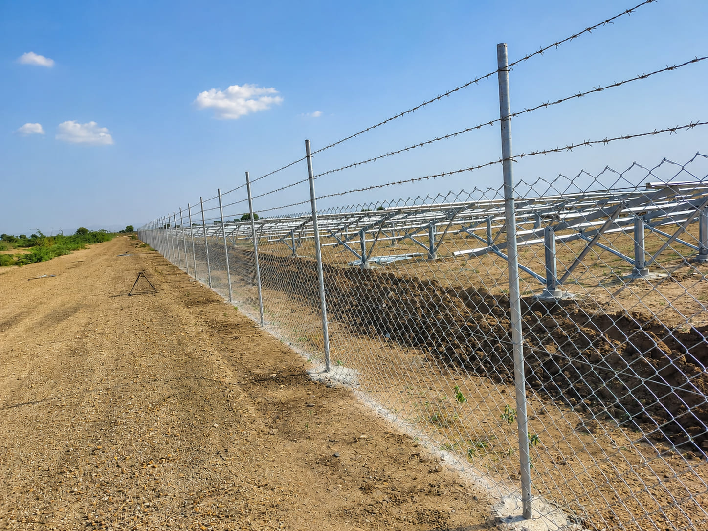 8 feet chain link fencing