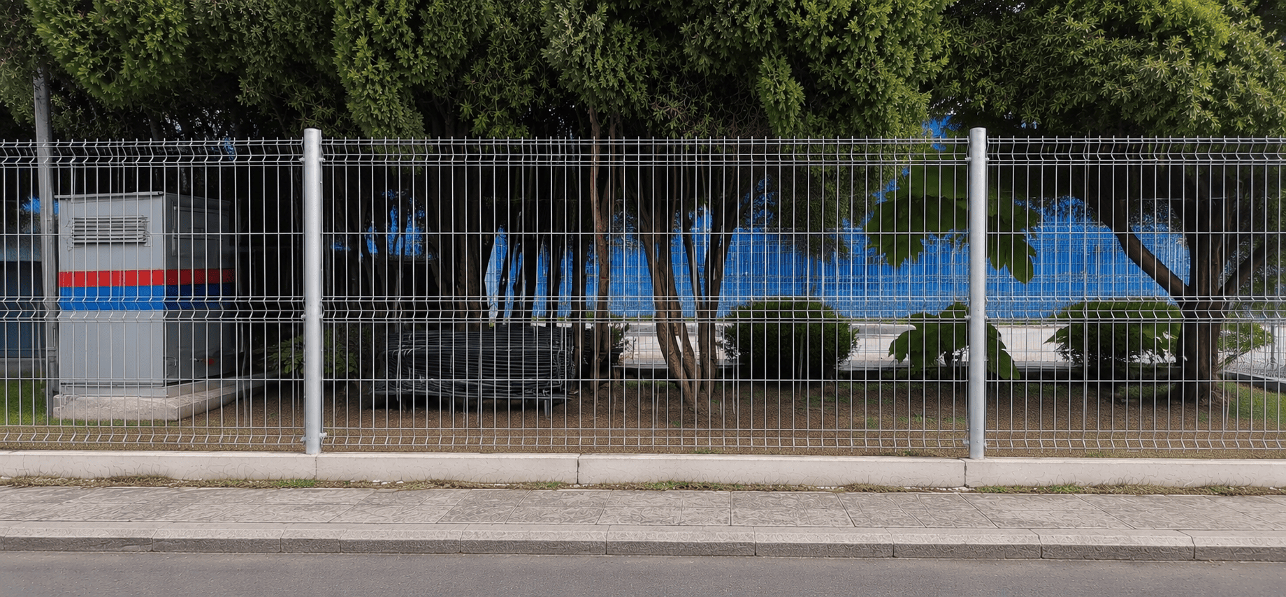 5 feet yard fencing installed around a residential property with galvanized welded mesh